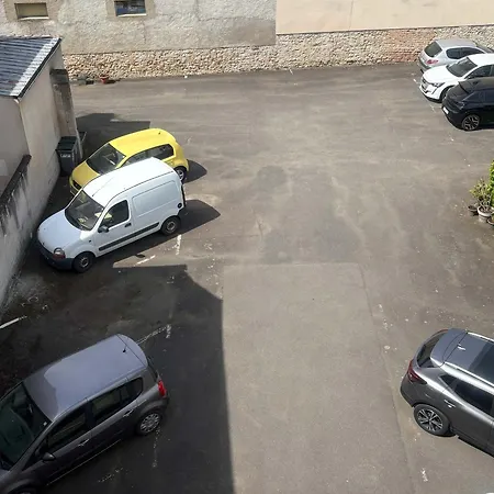 Chic En Centre-ville, Parking - 2 Pers. - Fr-1-410-493 Appartamento Sablé-sur-Sarthe